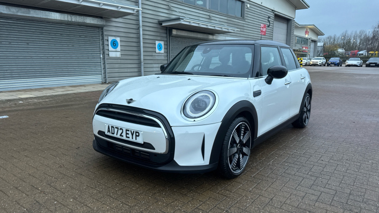 MINI Hatchback 1.5 Cooper Exclusive 5dr Auto Petrol Hatchback